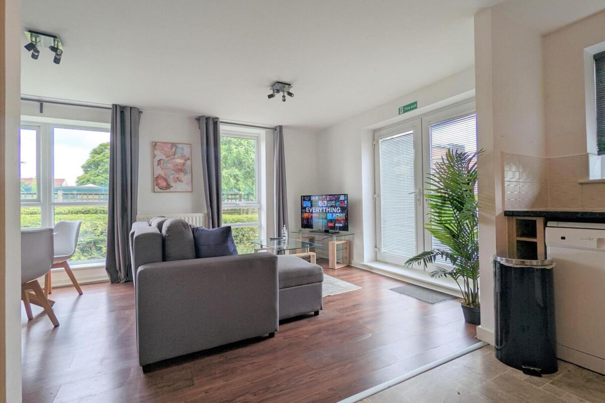 Beautiful & Homely 2Bd Flat - Manchester! Εξωτερικό φωτογραφία