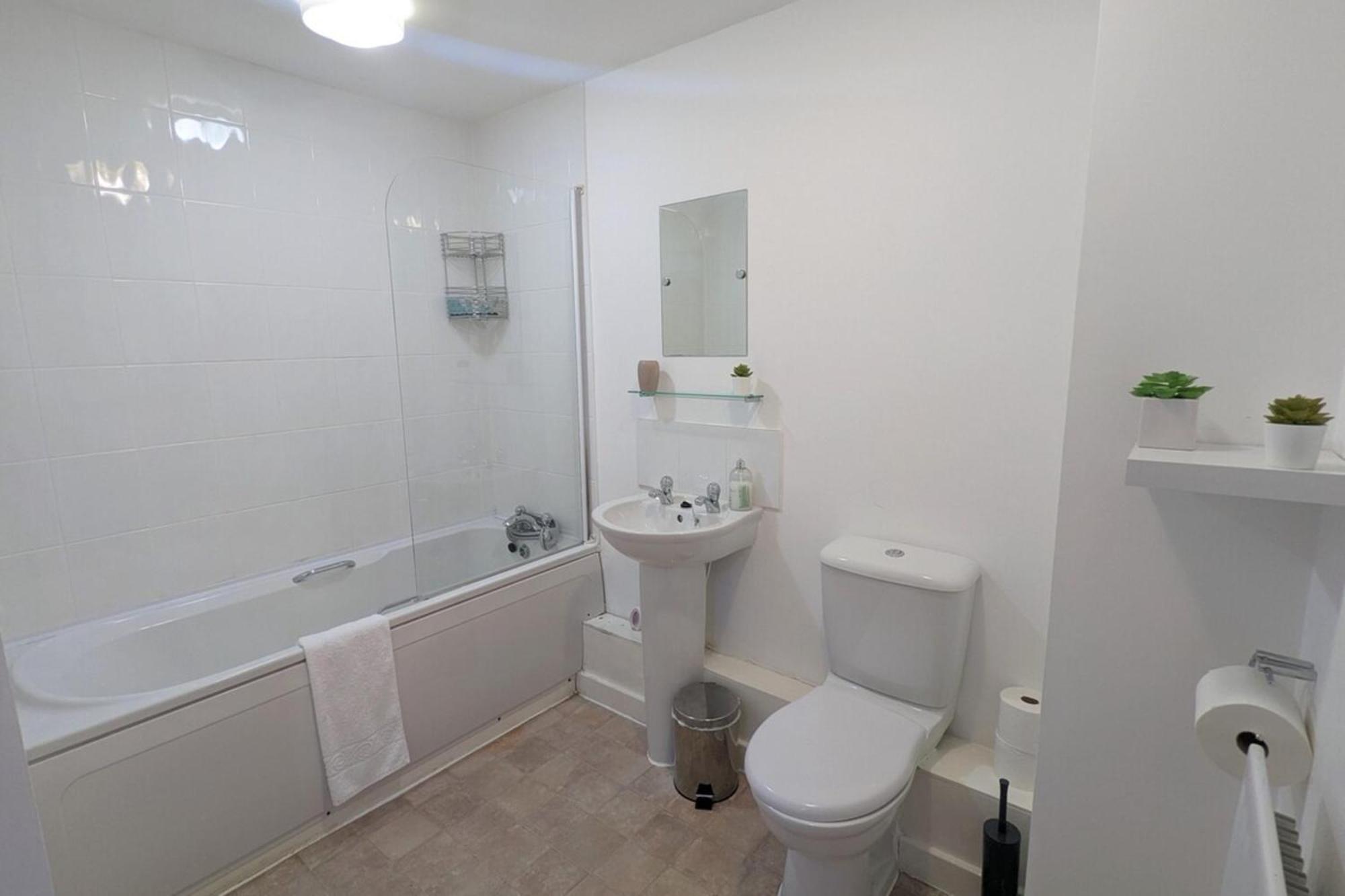 Beautiful & Homely 2Bd Flat - Manchester! Εξωτερικό φωτογραφία